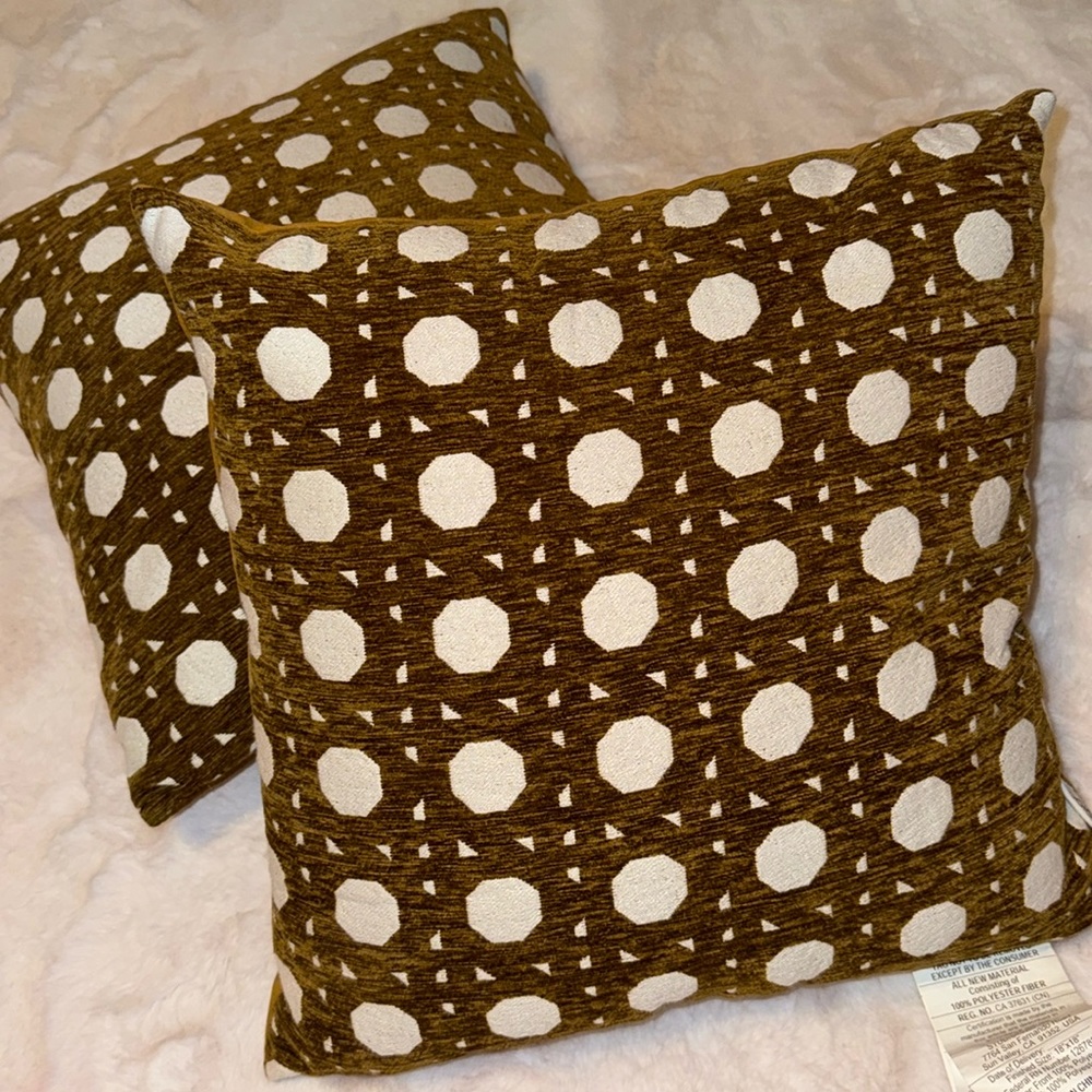 Geometric Dot Accent Pillow - Brown and White